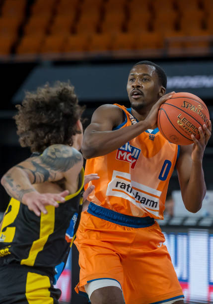 战是山东泰 战是山东泰